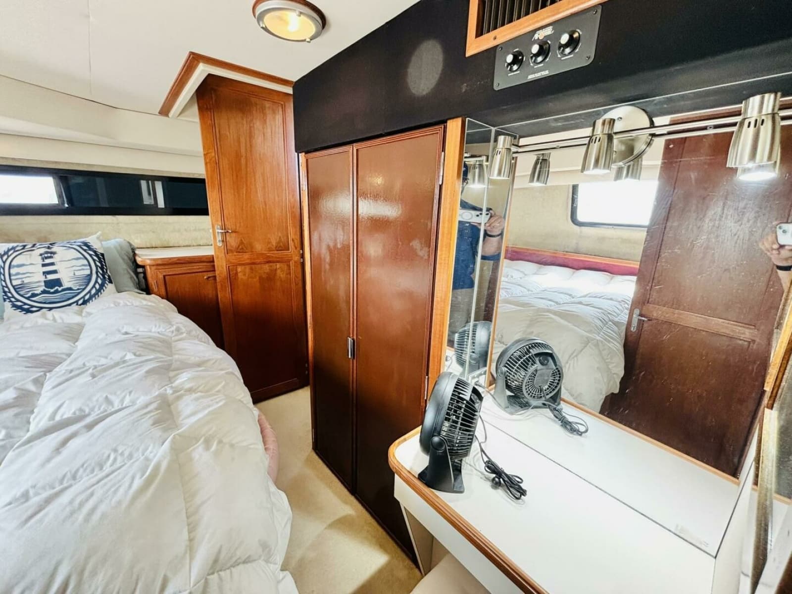 1988 Carver 3807 AFT CABIN - Photo 44