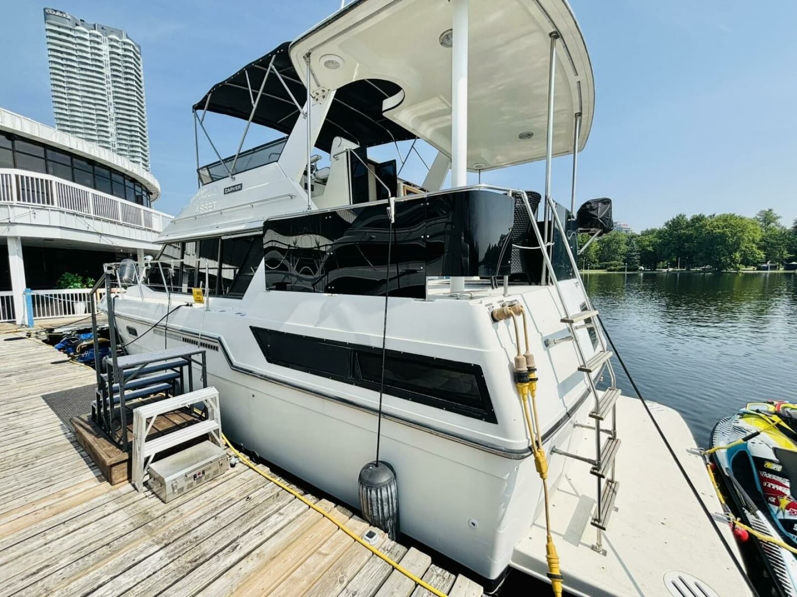 1988 Carver 3807 AFT CABIN - Photo 5