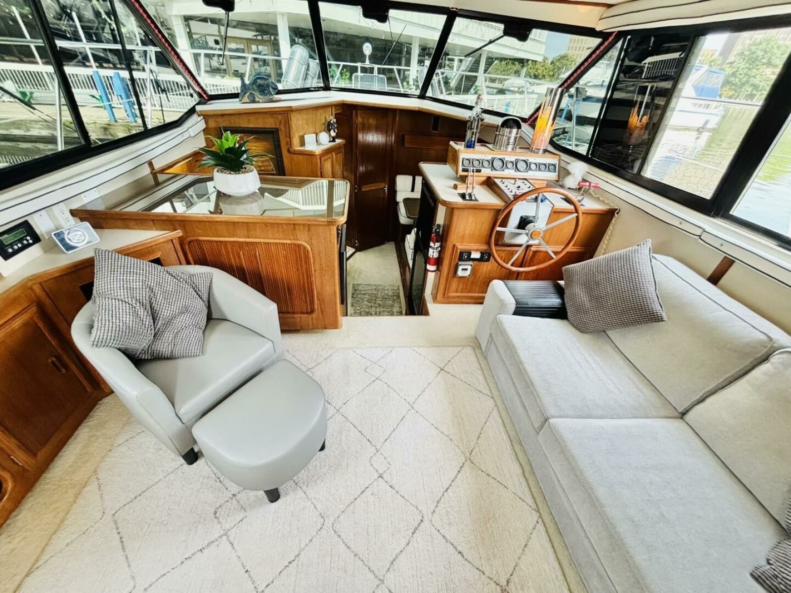 1988 Carver 3807 AFT CABIN - Photo 20