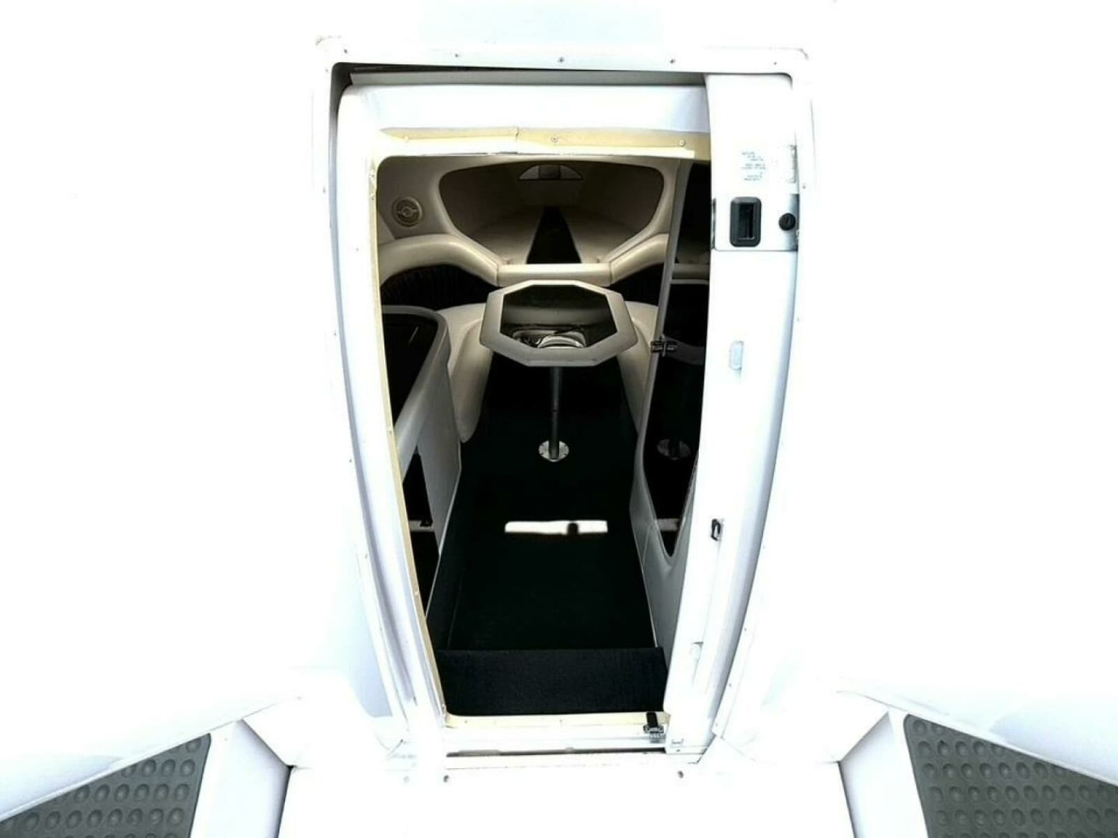2005 Donzi 33ZX - Photo 29