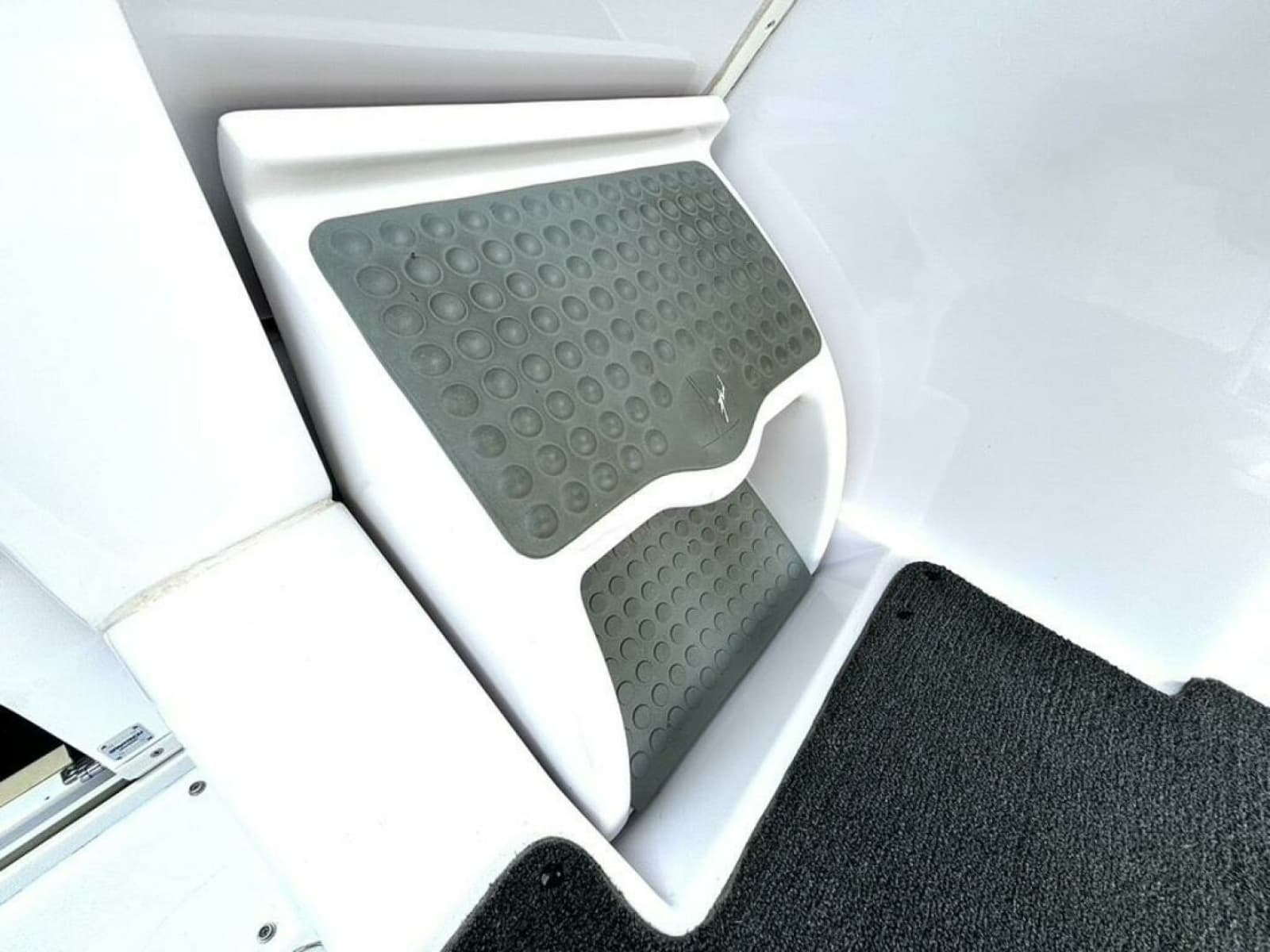 2005 Donzi 33ZX - Photo 21