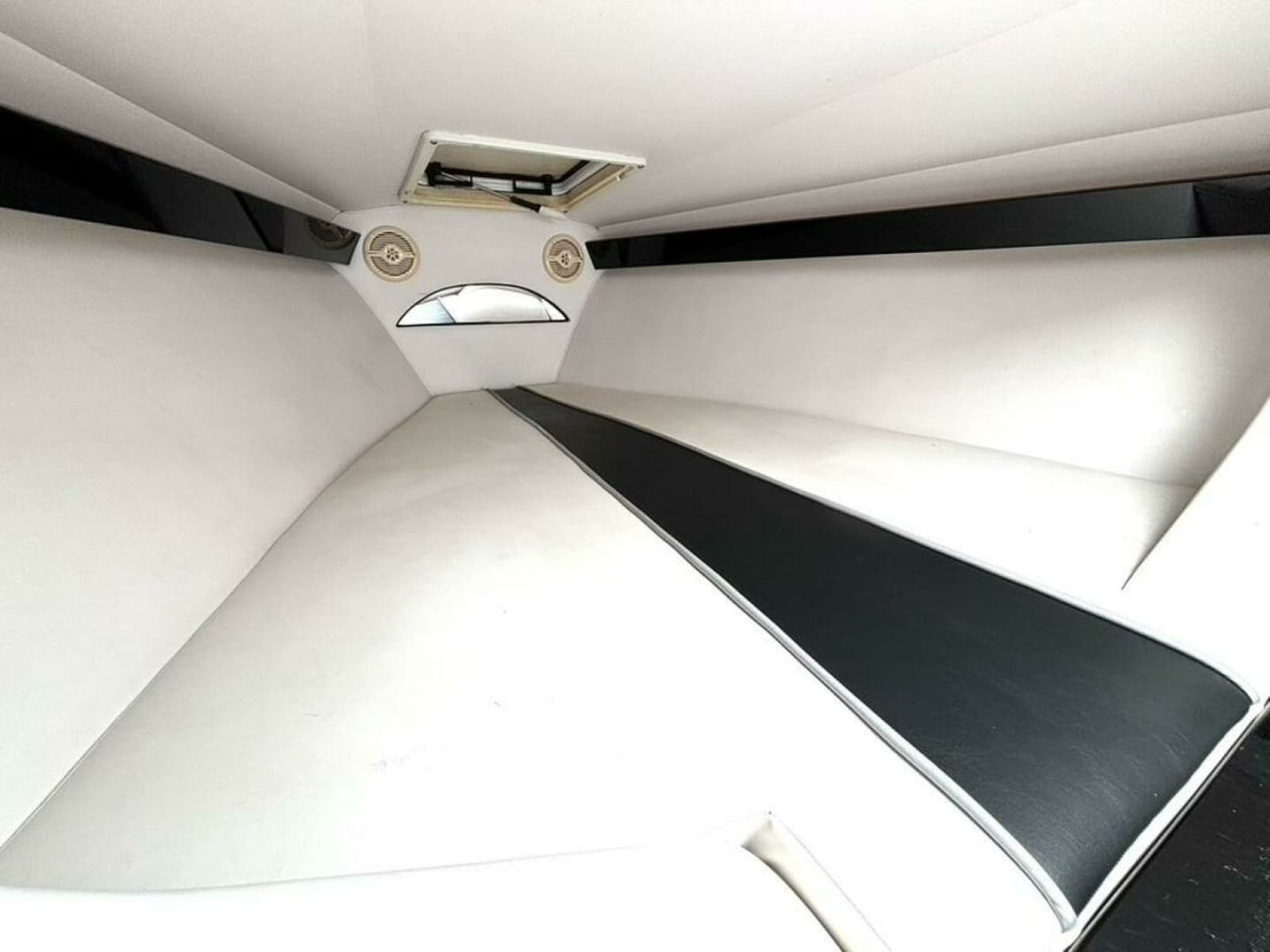 2005 Donzi 33ZX - Photo 32