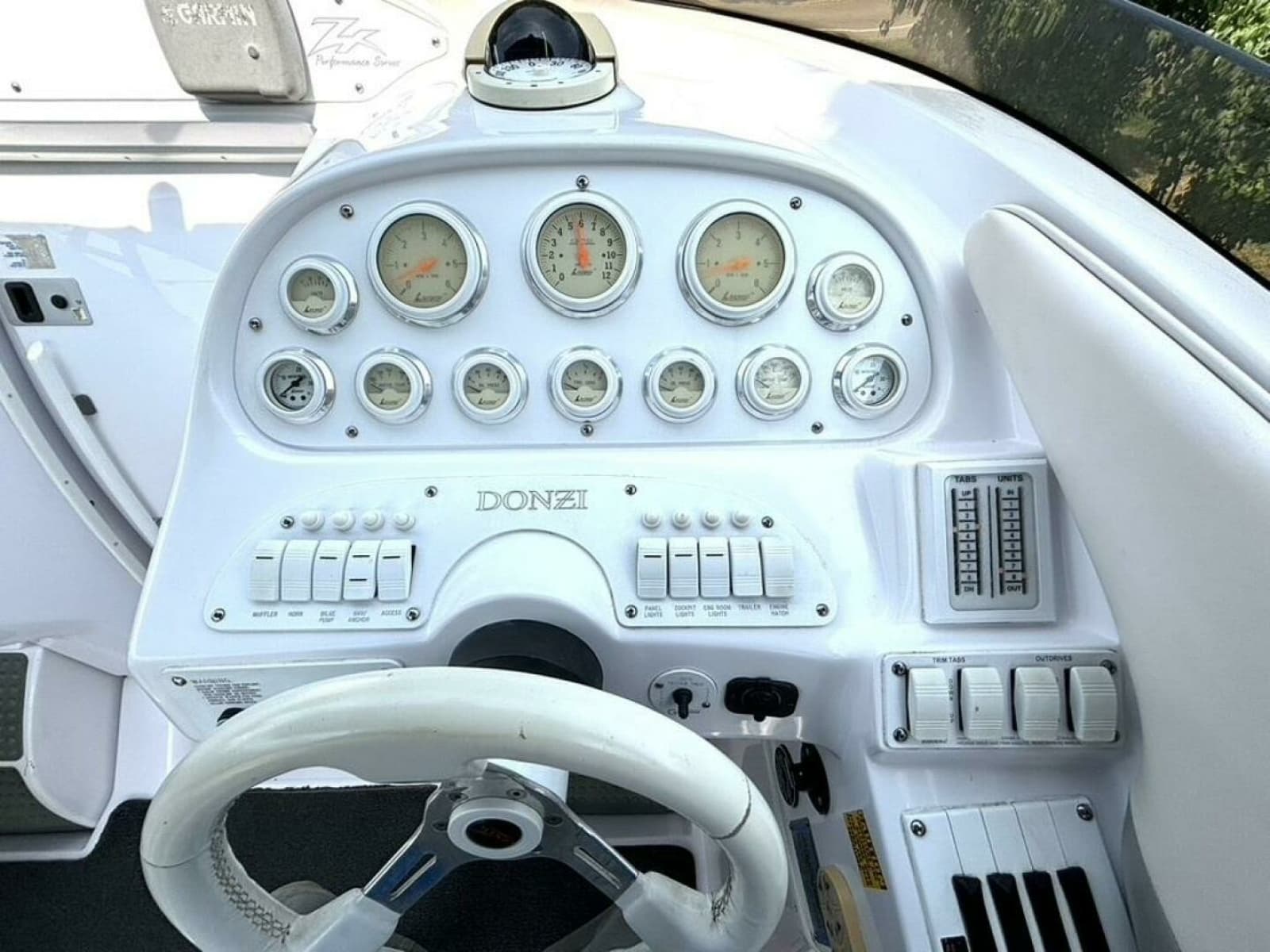 2005 Donzi 33ZX - Photo 24