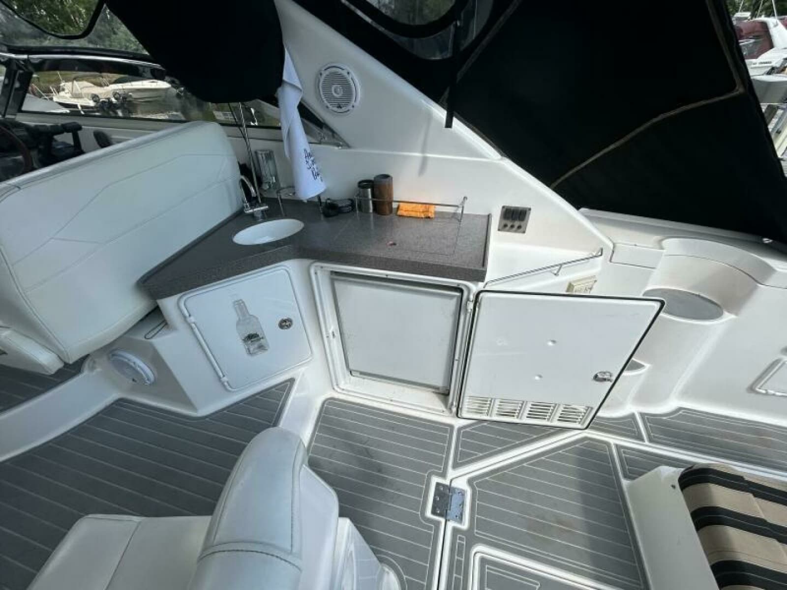 2007 Regal 3760 Commodore - Photo 32