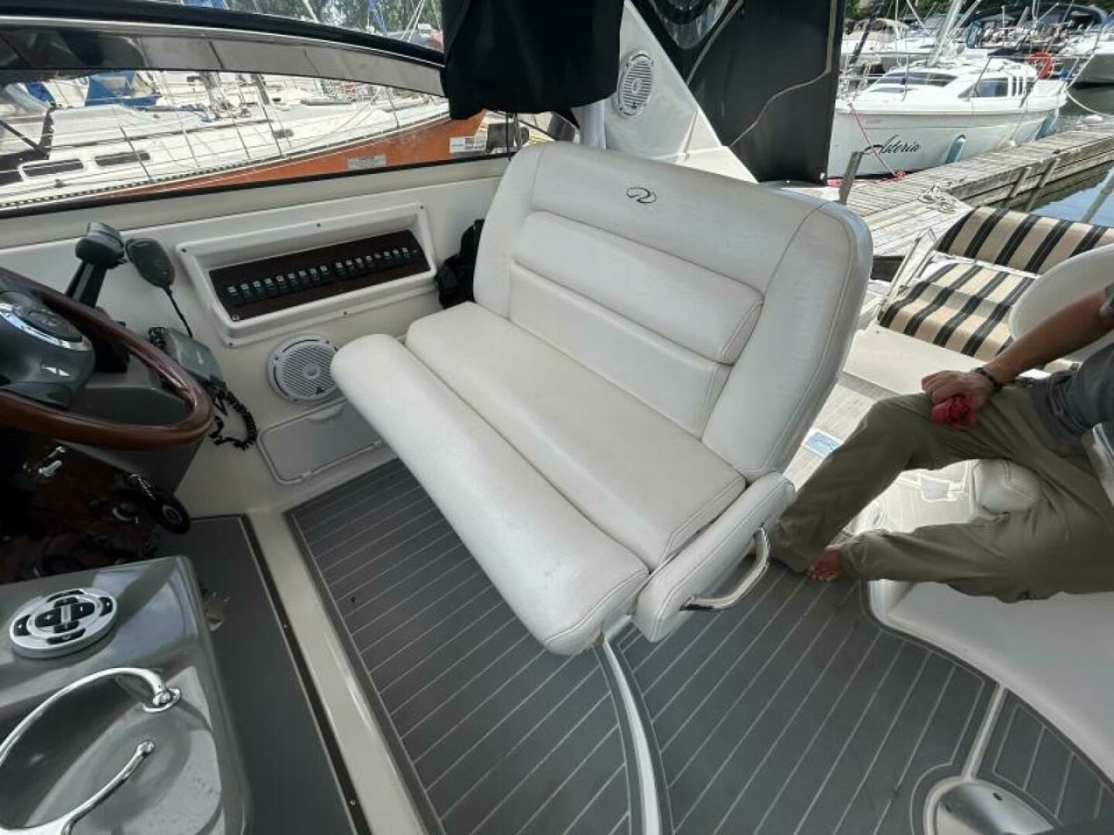 2007 Regal 3760 Commodore - Photo 42
