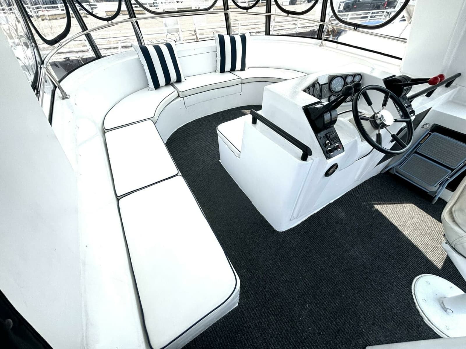 1987 Davidson 48 Sportfish - Photo 22