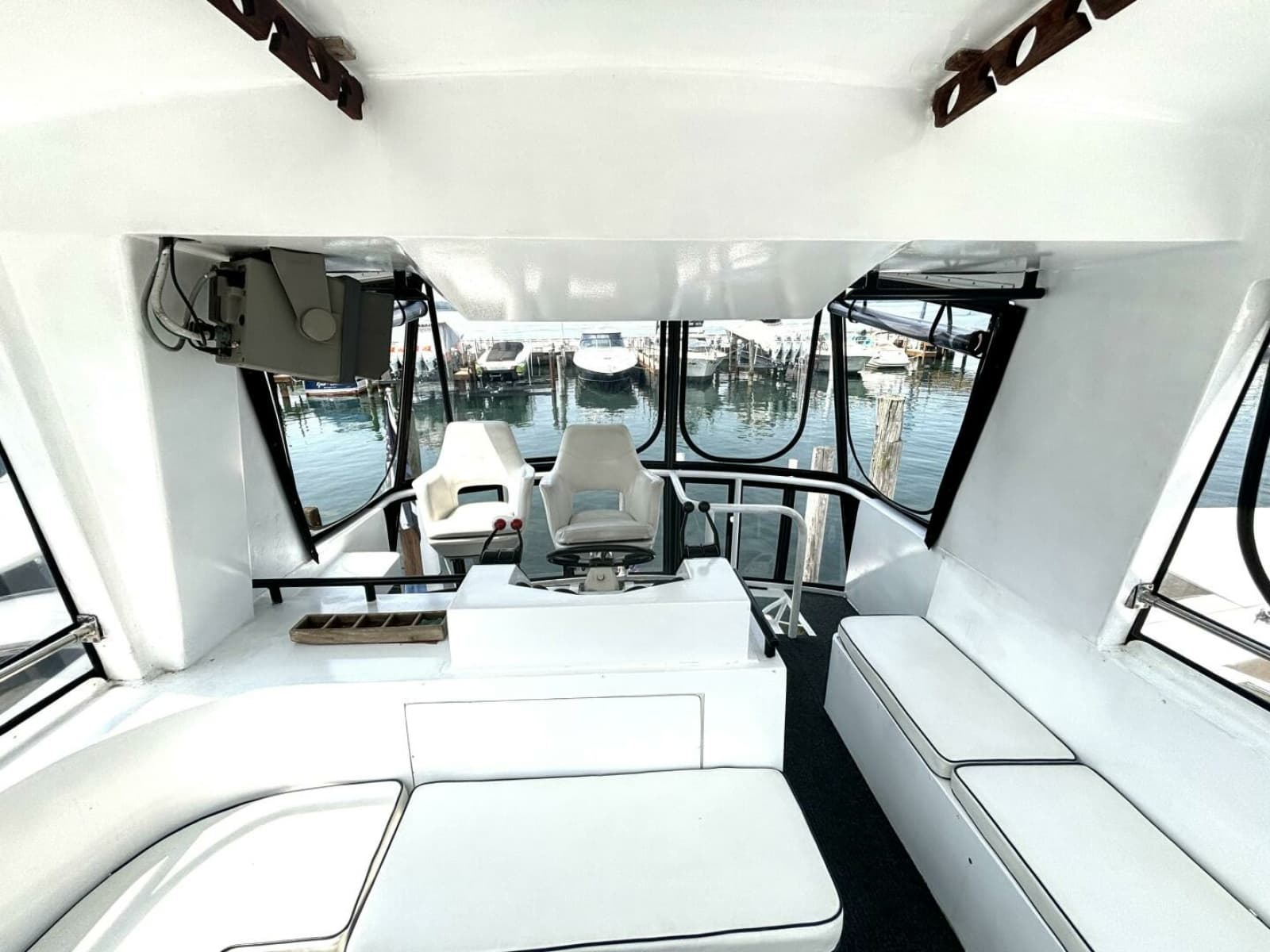 1987 Davidson 48 Sportfish - Photo 31