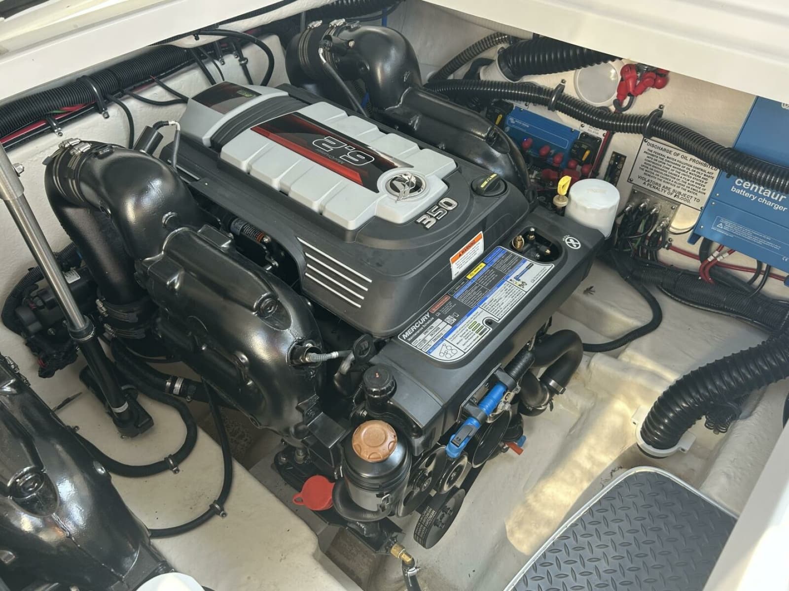 2020 Formula 310SS - Photo 63