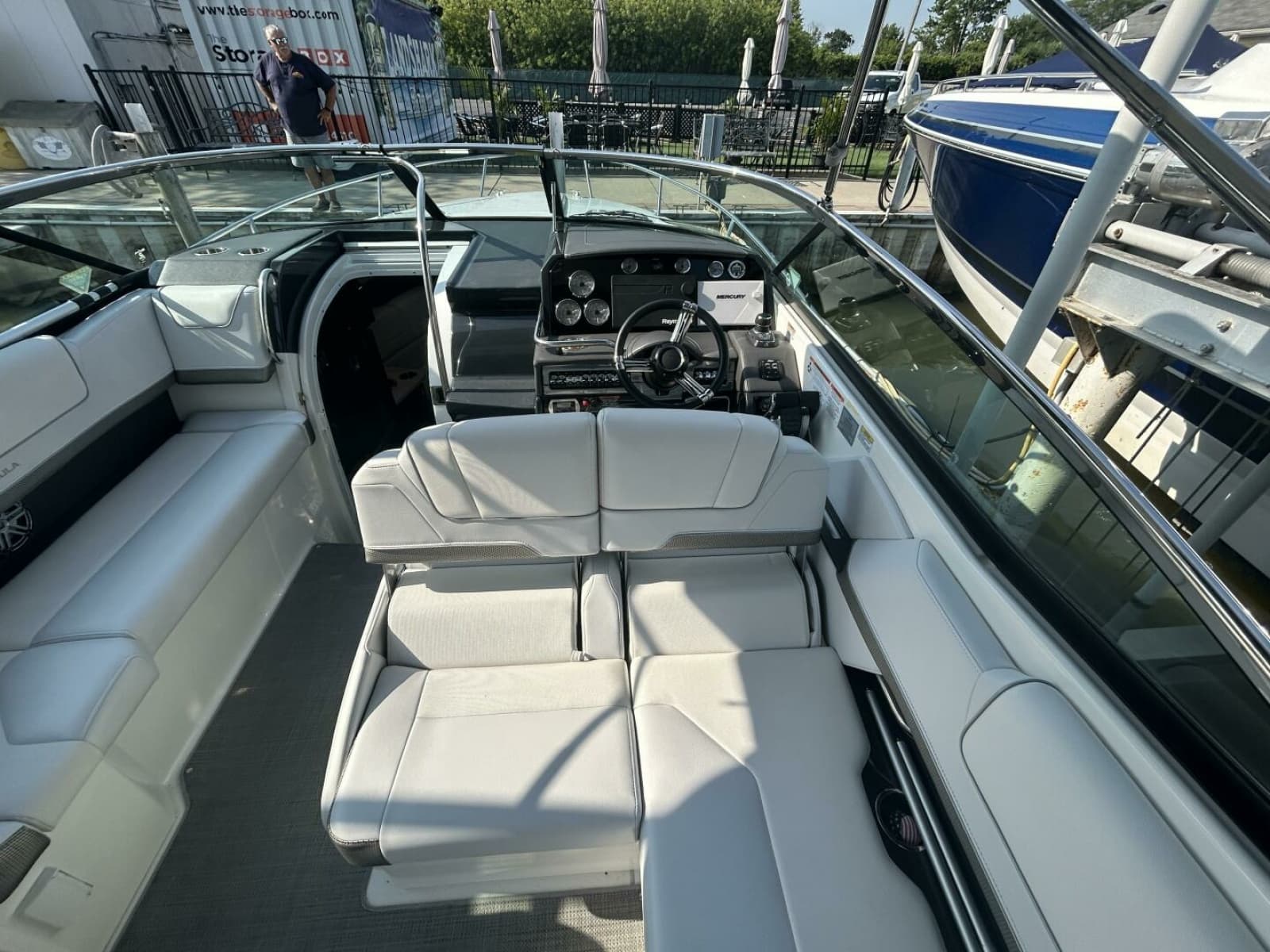 2020 Formula 310SS - Photo 30