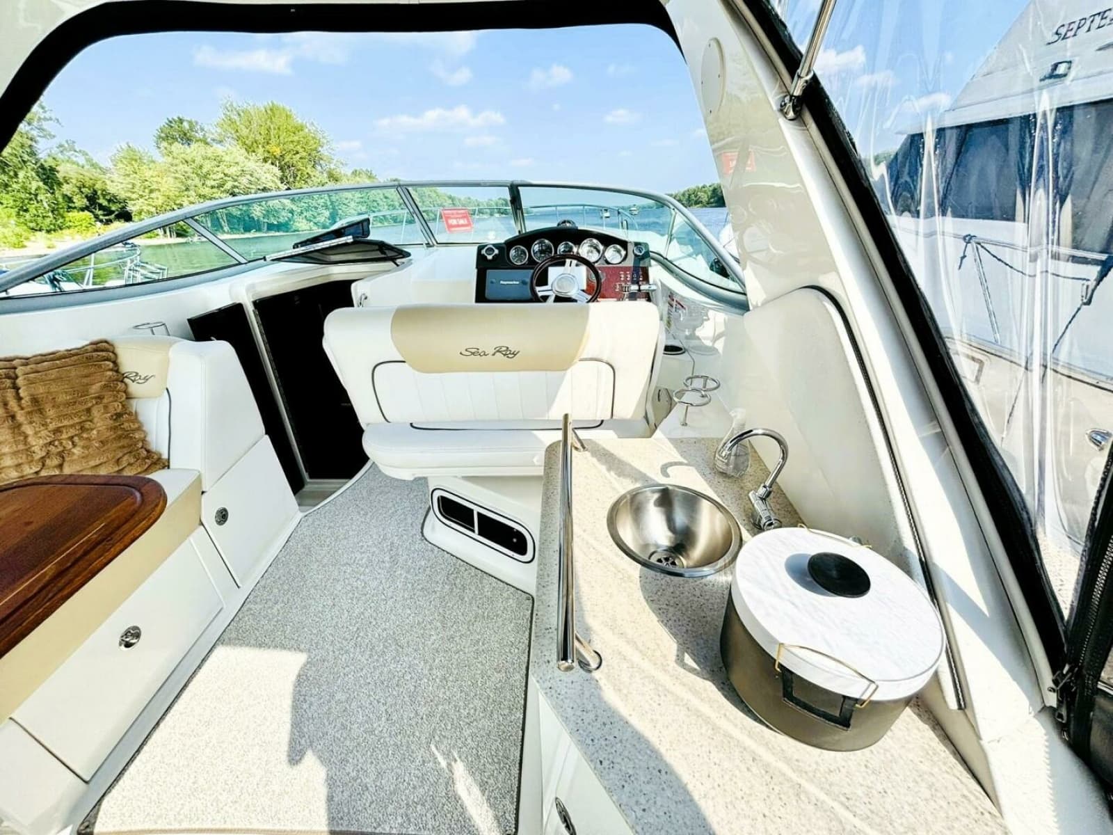 2010 Sea Ray 310 SUNDANCER - Photo 12