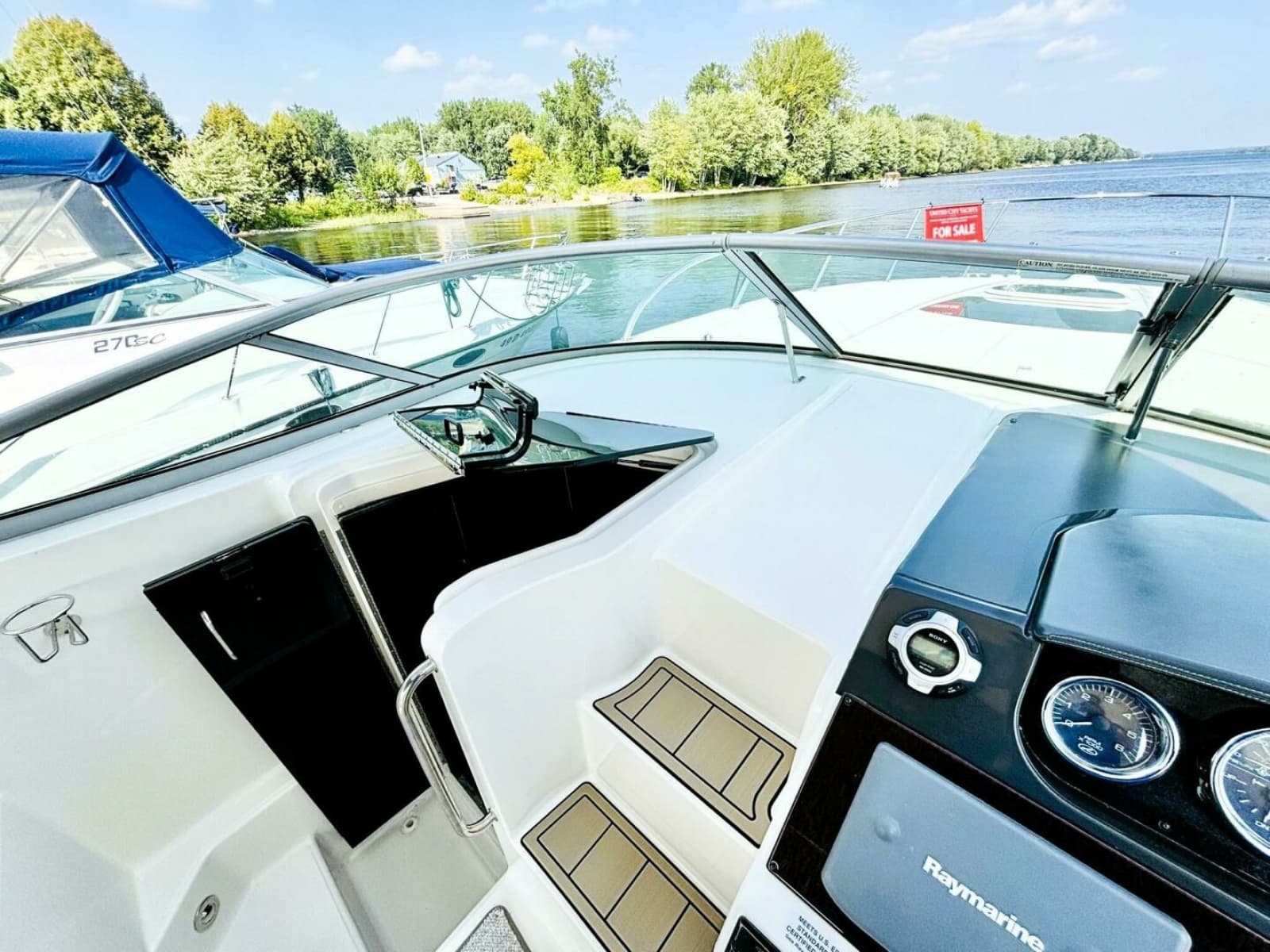 2010 Sea Ray 310 SUNDANCER - Photo 27