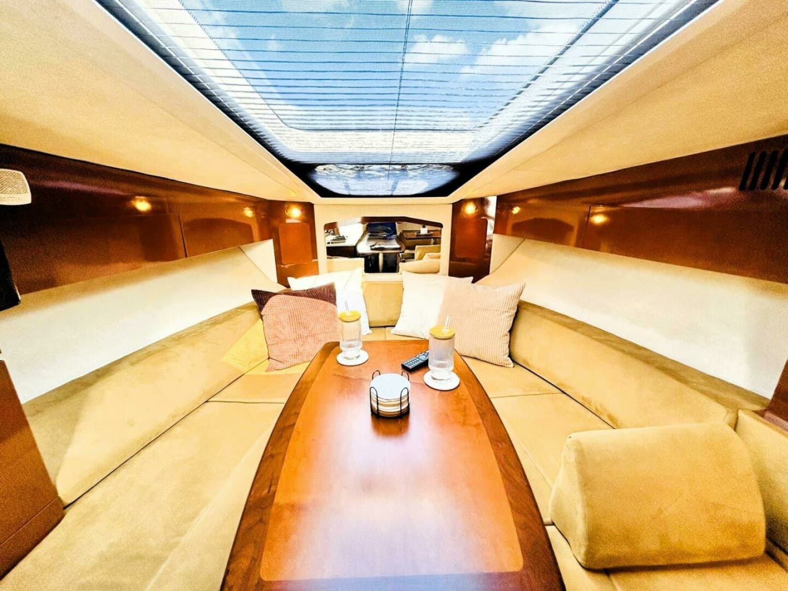2010 Sea Ray 310 SUNDANCER - Photo 39