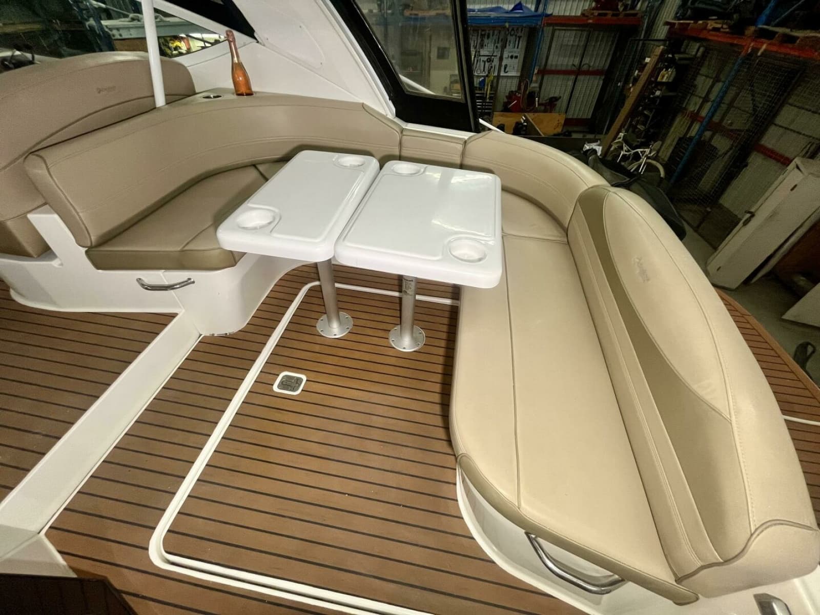 2011 Cruisers Yachts 330 Express - Photo 5