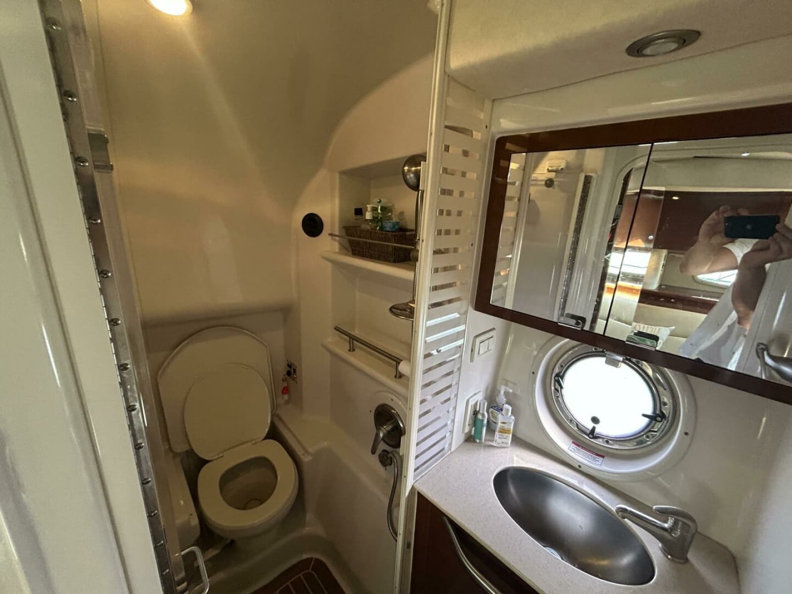 2010 Sea Ray 370 Sundancer - Photo 45