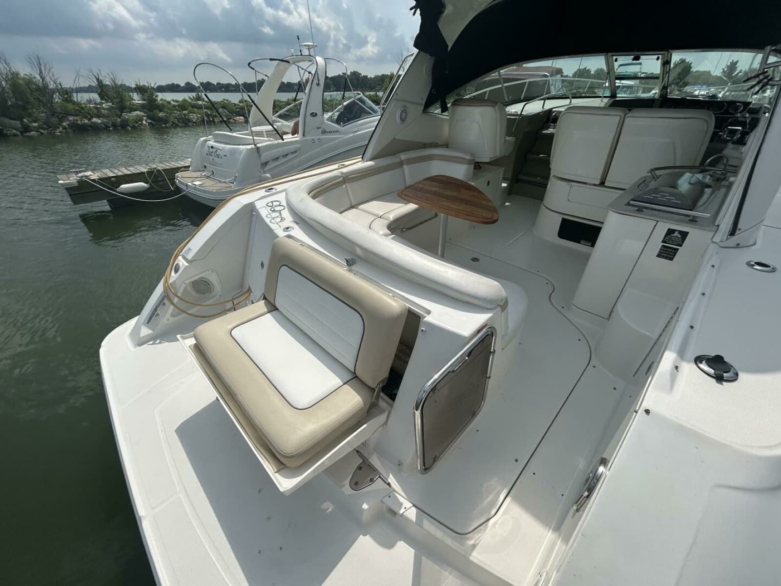 2010 Sea Ray 370 Sundancer - Photo 3