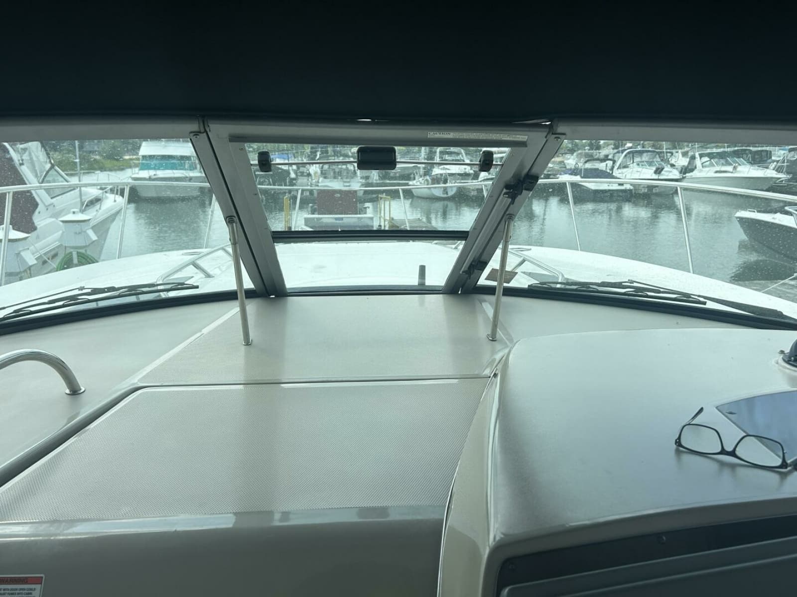 2010 Sea Ray 370 Sundancer - Photo 32