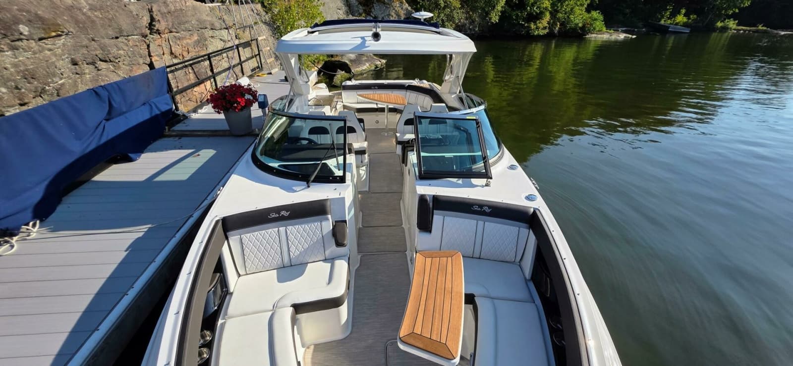 2019 Sea Ray 350 SLX - Photo 29