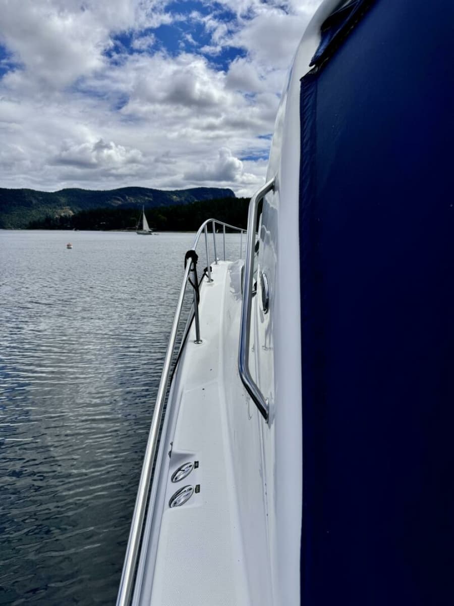 2008 Sea Ray 330 Sundancer - Photo 41