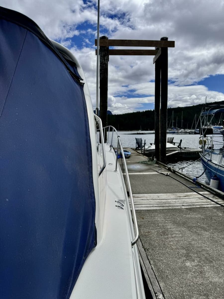 2008 Sea Ray 330 Sundancer - Photo 42