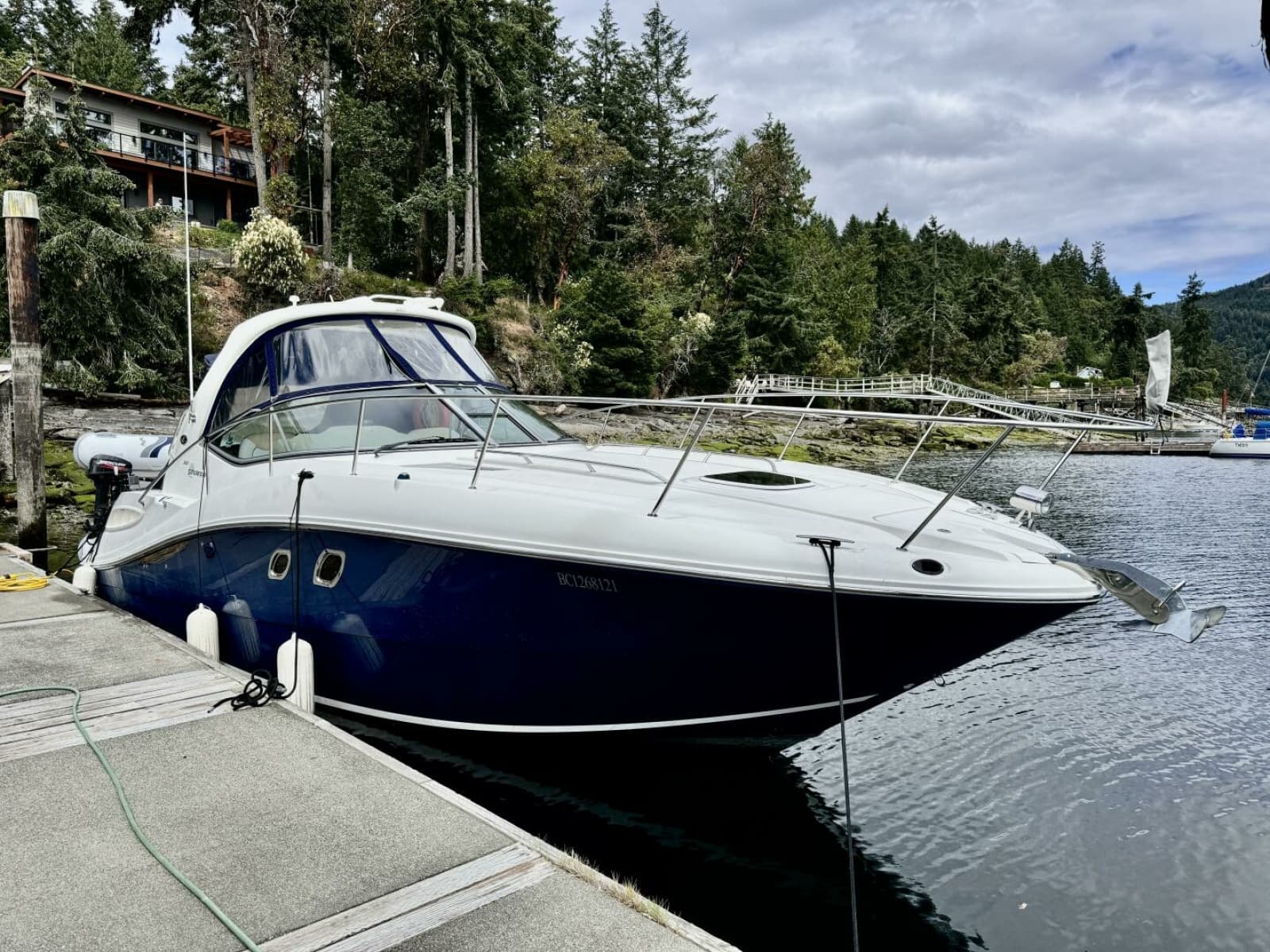 2008 Sea Ray 330 Sundancer - Photo 1