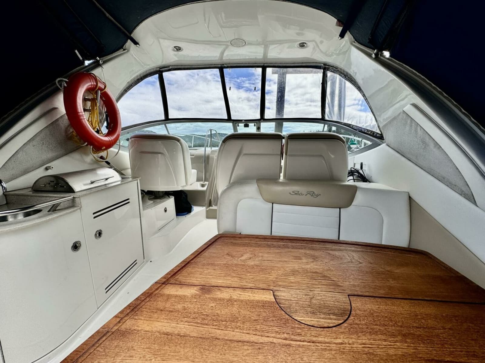 2008 Sea Ray 330 Sundancer - Photo 14