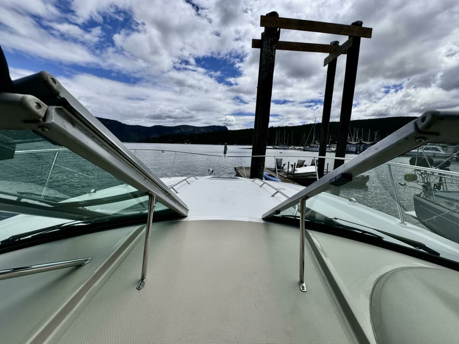 2008 Sea Ray 330 Sundancer - Photo 35