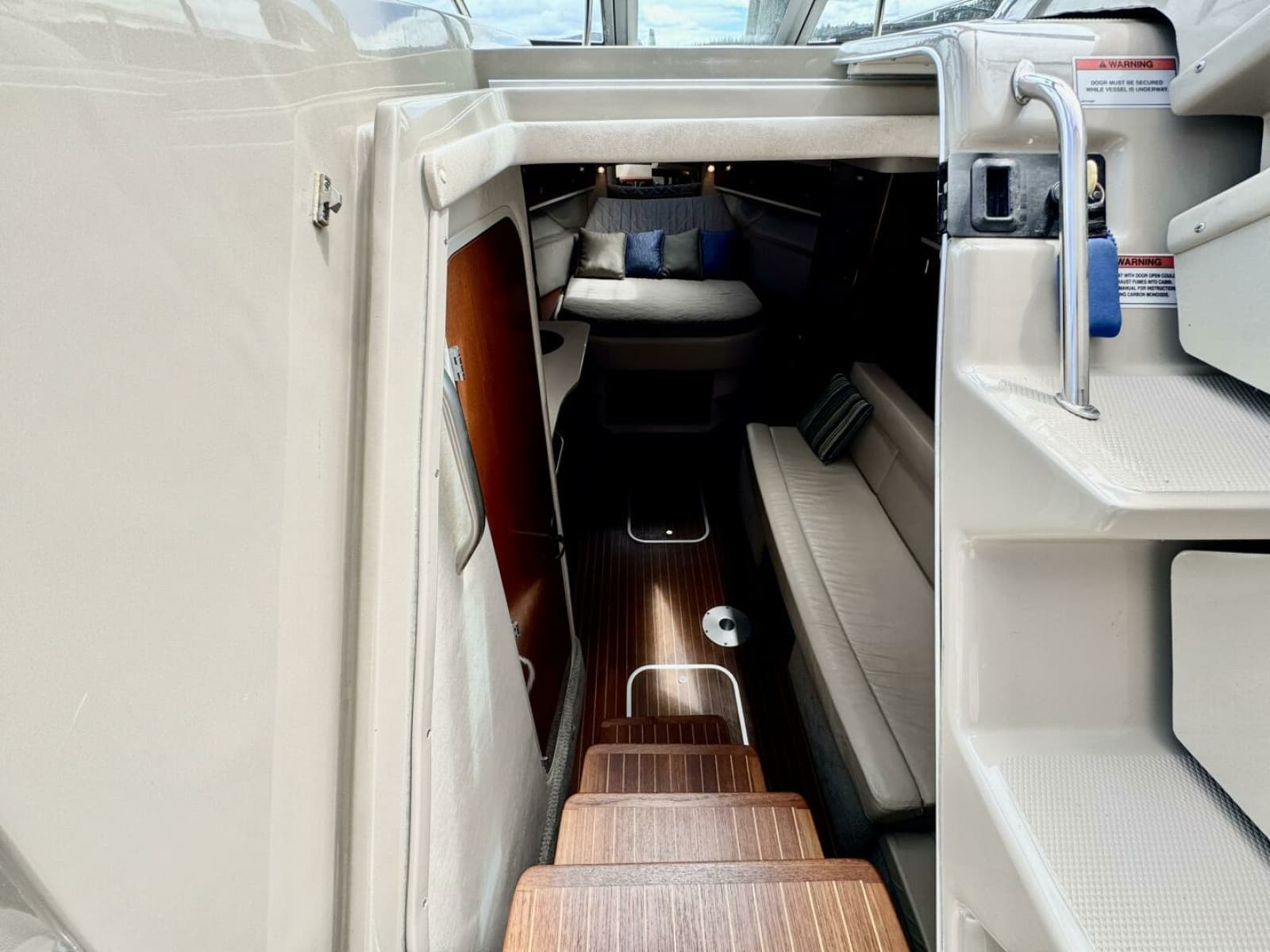2008 Sea Ray 330 Sundancer - Photo 43