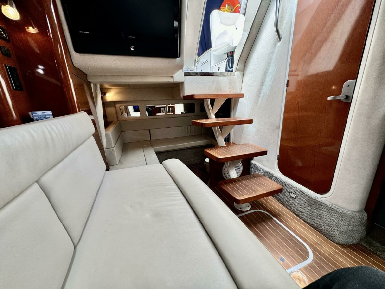 2008 Sea Ray 330 Sundancer - Photo 57