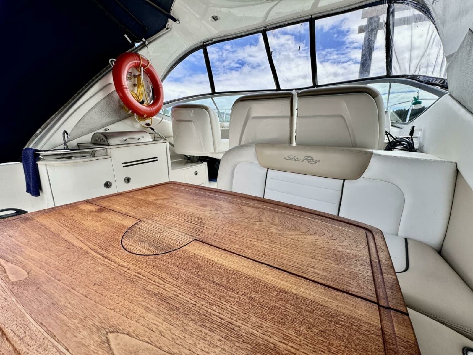 2008 Sea Ray 330 Sundancer - Photo 15