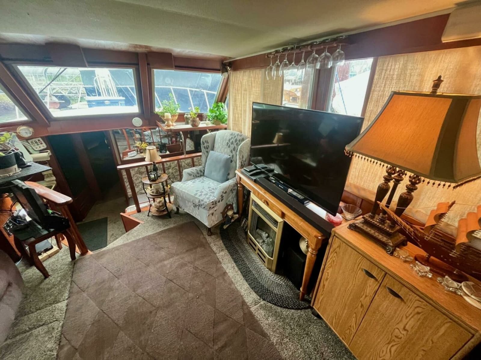 1983 Uniflite Double Cabin - Photo 18