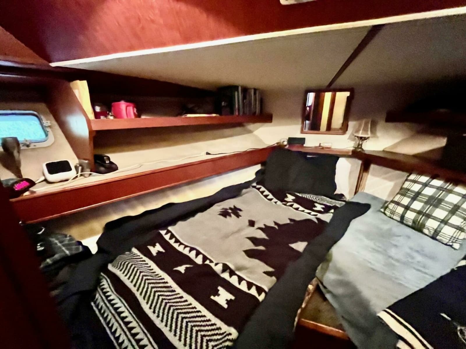 1983 Uniflite Double Cabin - Photo 24