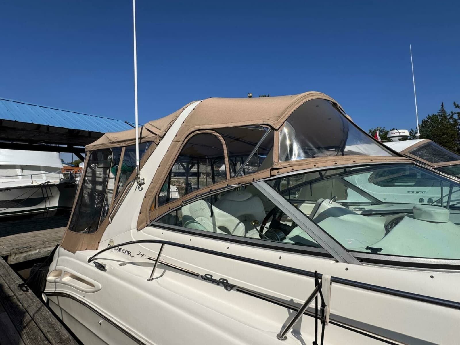 2001 Sea Ray 340 Sundancer - Photo 6