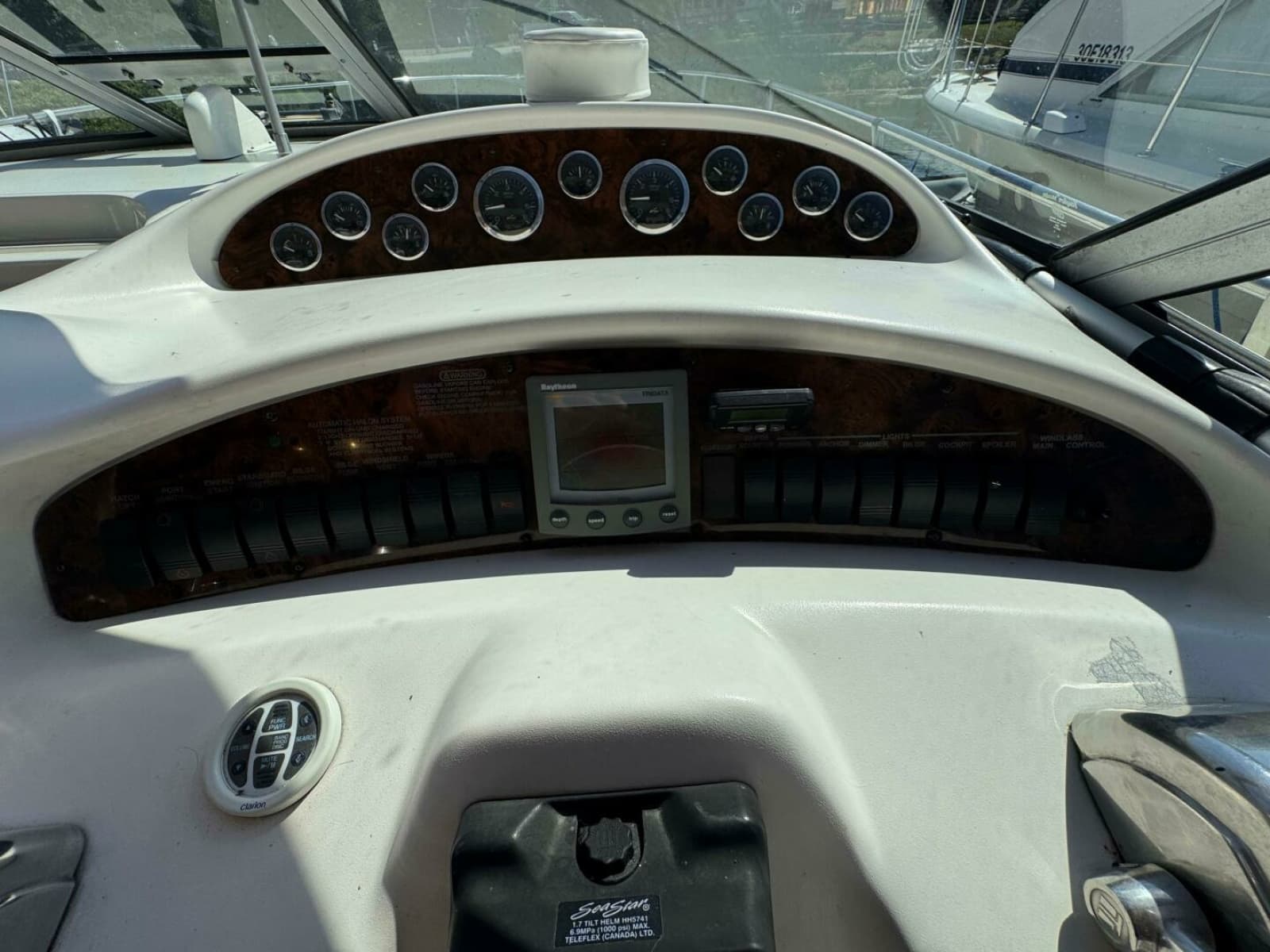 2001 Sea Ray 340 Sundancer - Photo 21