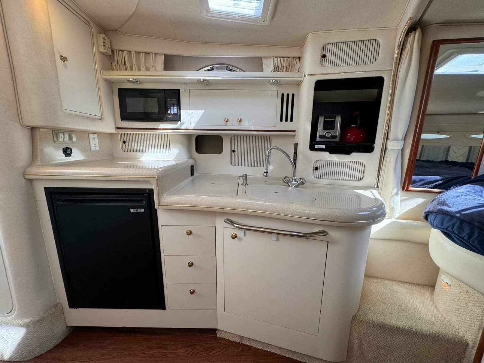2001 Sea Ray 340 Sundancer - Photo 27