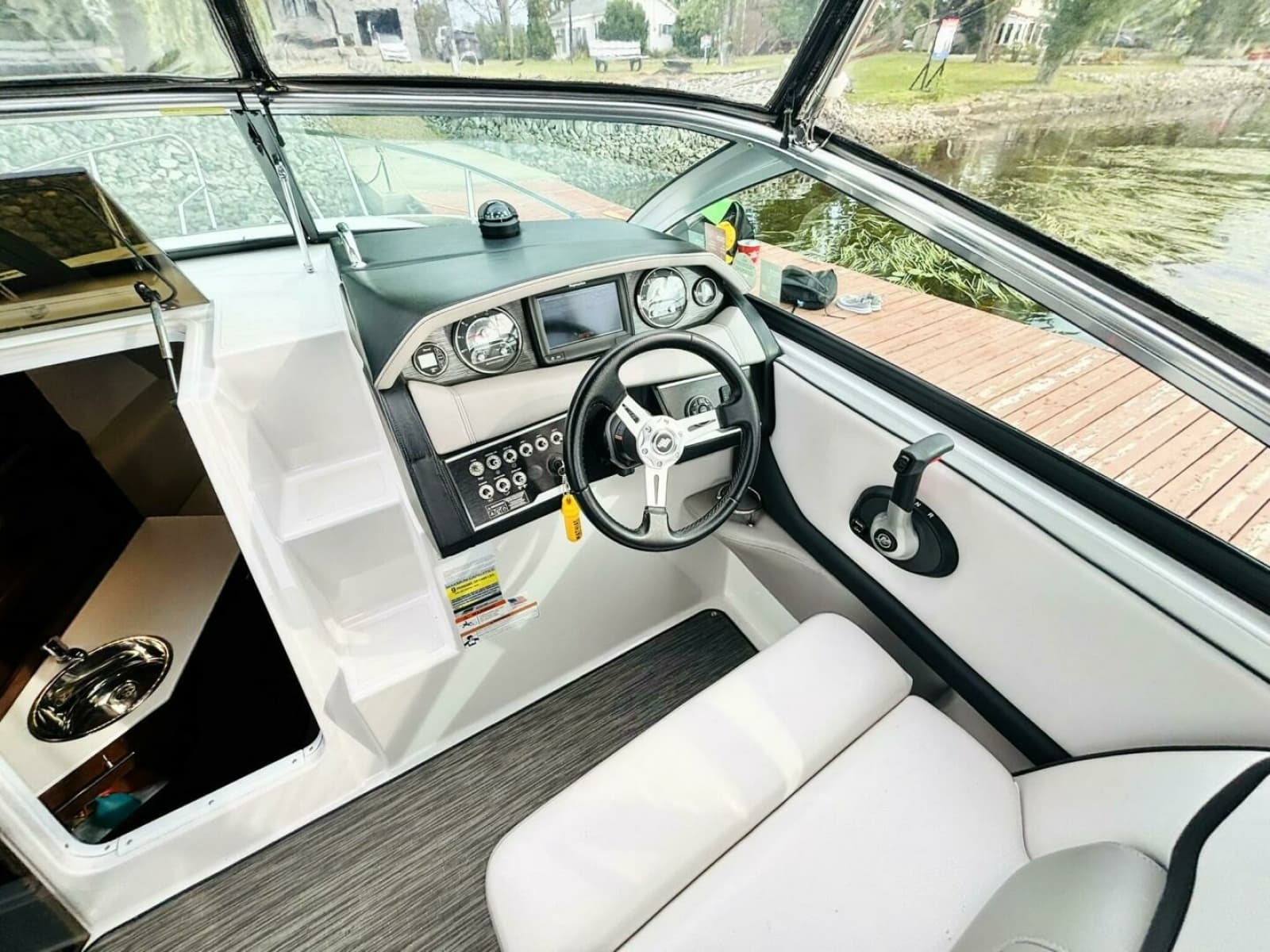 2017 Four Winns V255 - Photo 11