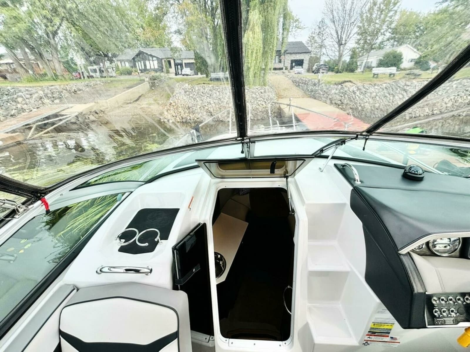 2017 Four Winns V255 - Photo 18