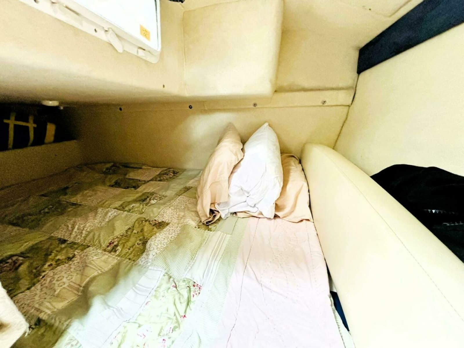 2008 Bayliner 245 SB - Photo 25