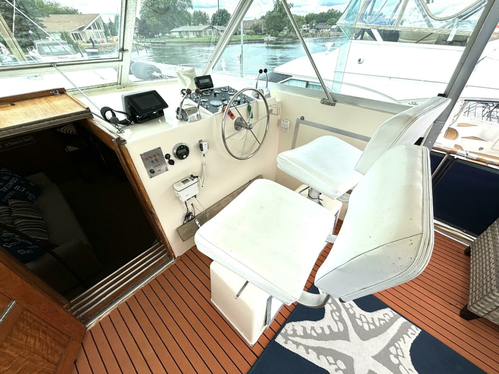 1972 Hatteras 43DC - Photo 19