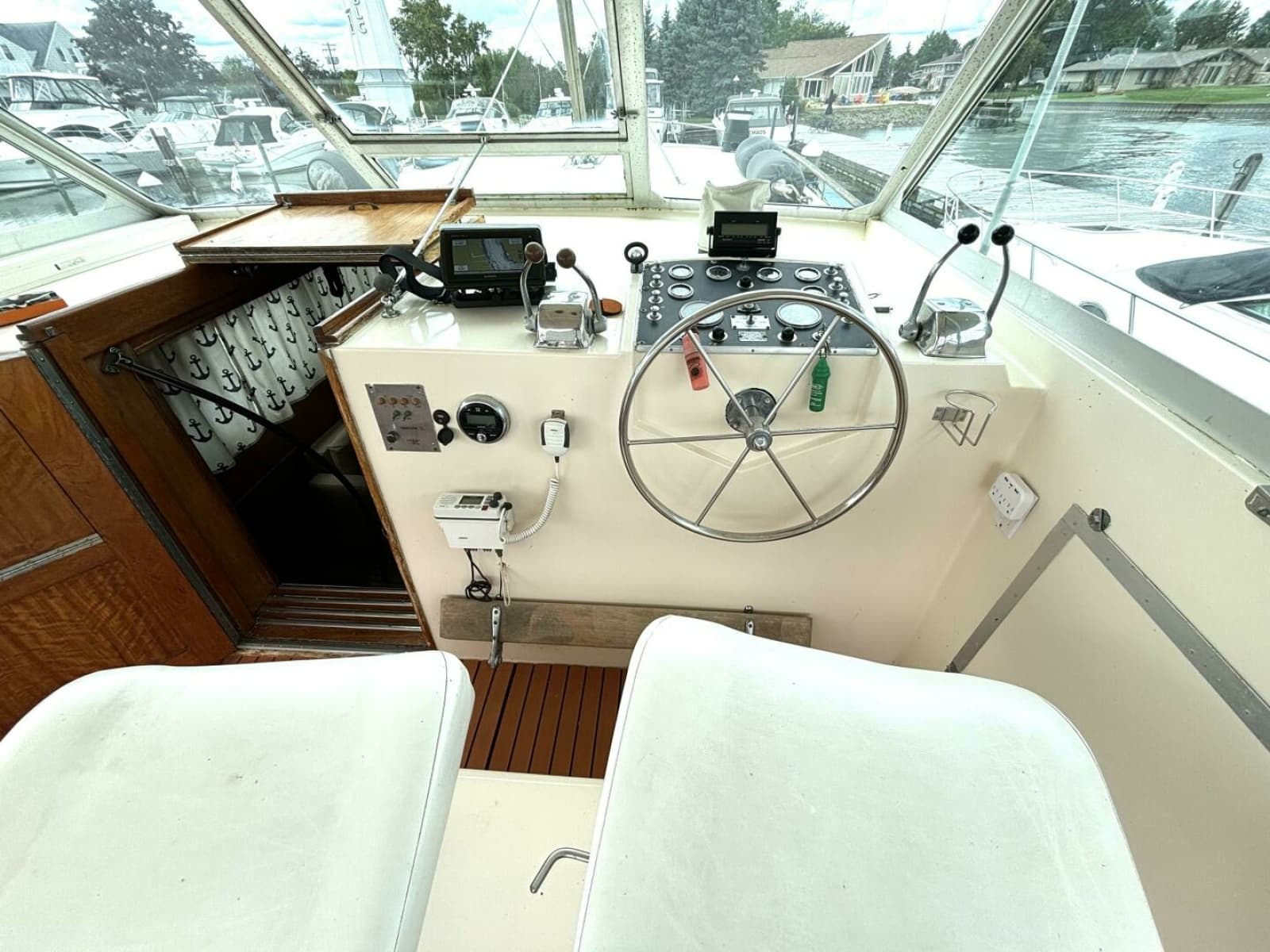1972 Hatteras 43DC - Photo 20