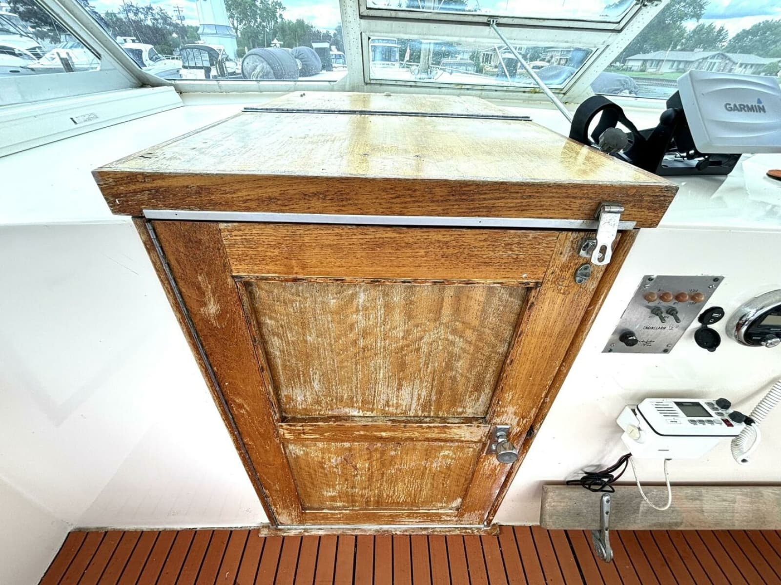 1972 Hatteras 43DC - Photo 24