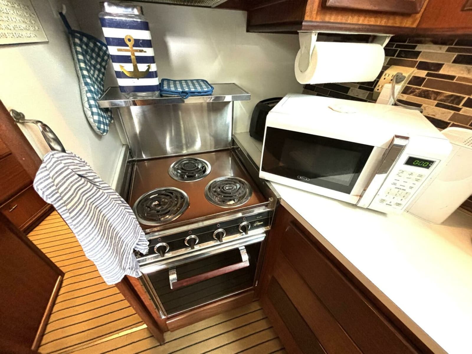 1972 Hatteras 43DC - Photo 31
