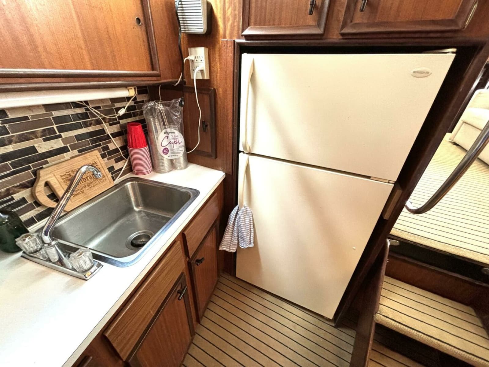 1972 Hatteras 43DC - Photo 32