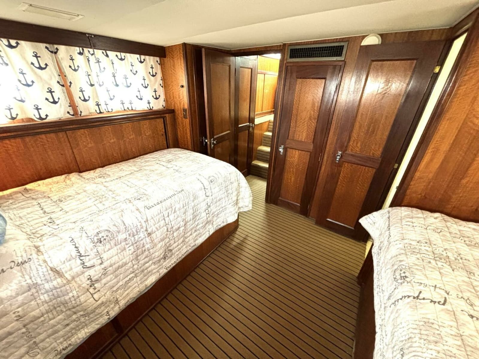 1972 Hatteras 43DC - Photo 38