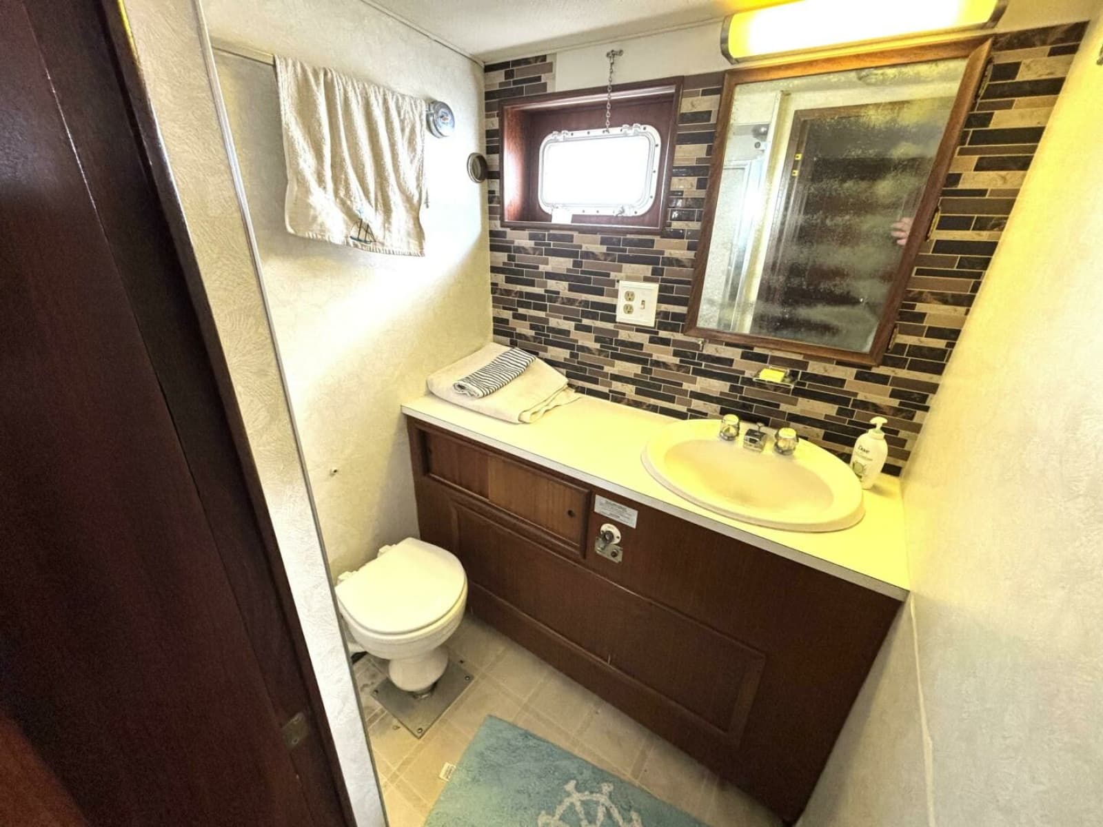 1972 Hatteras 43DC - Photo 39