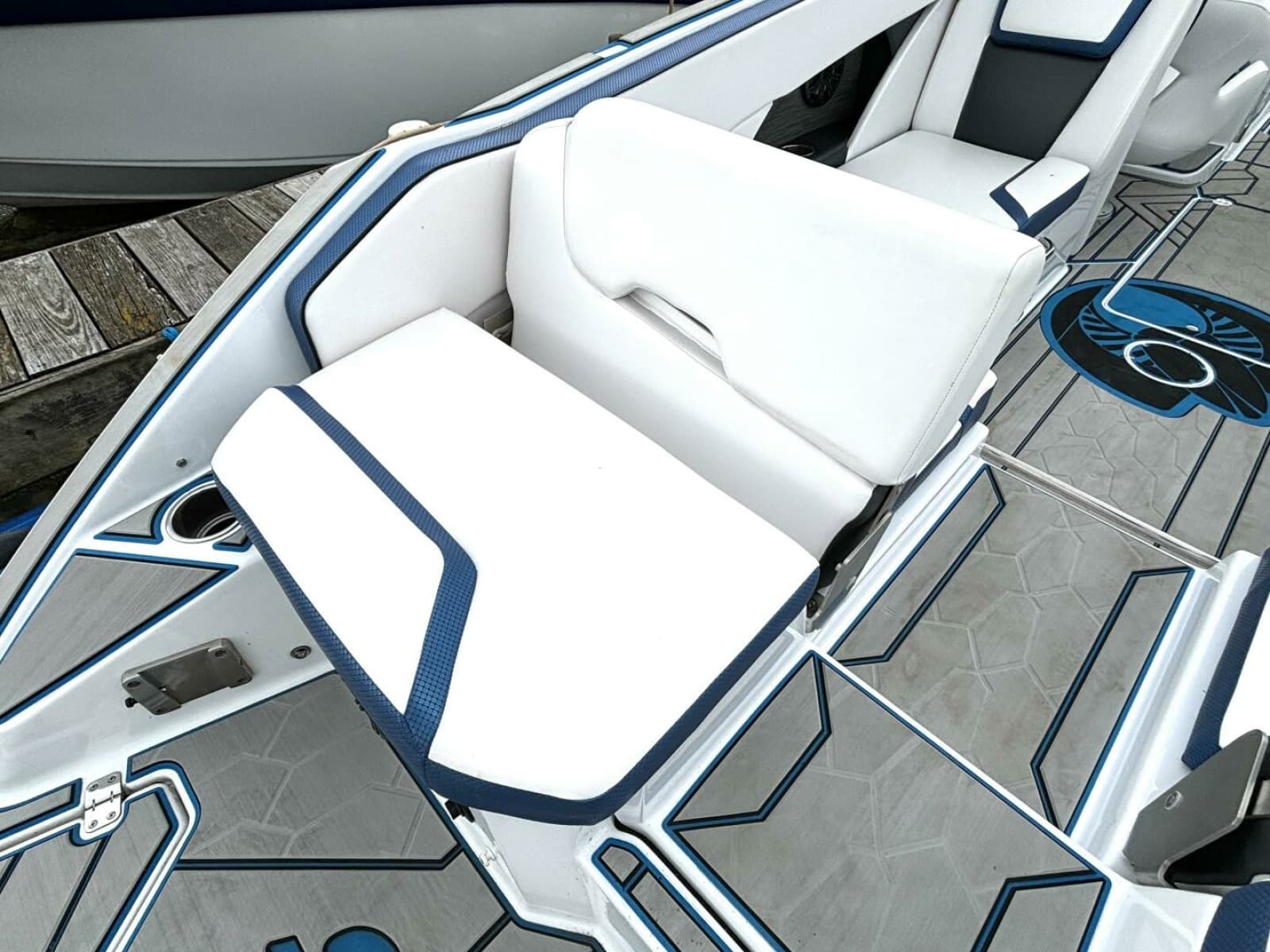 2020 Scarab 255 ID Wake - Photo 12