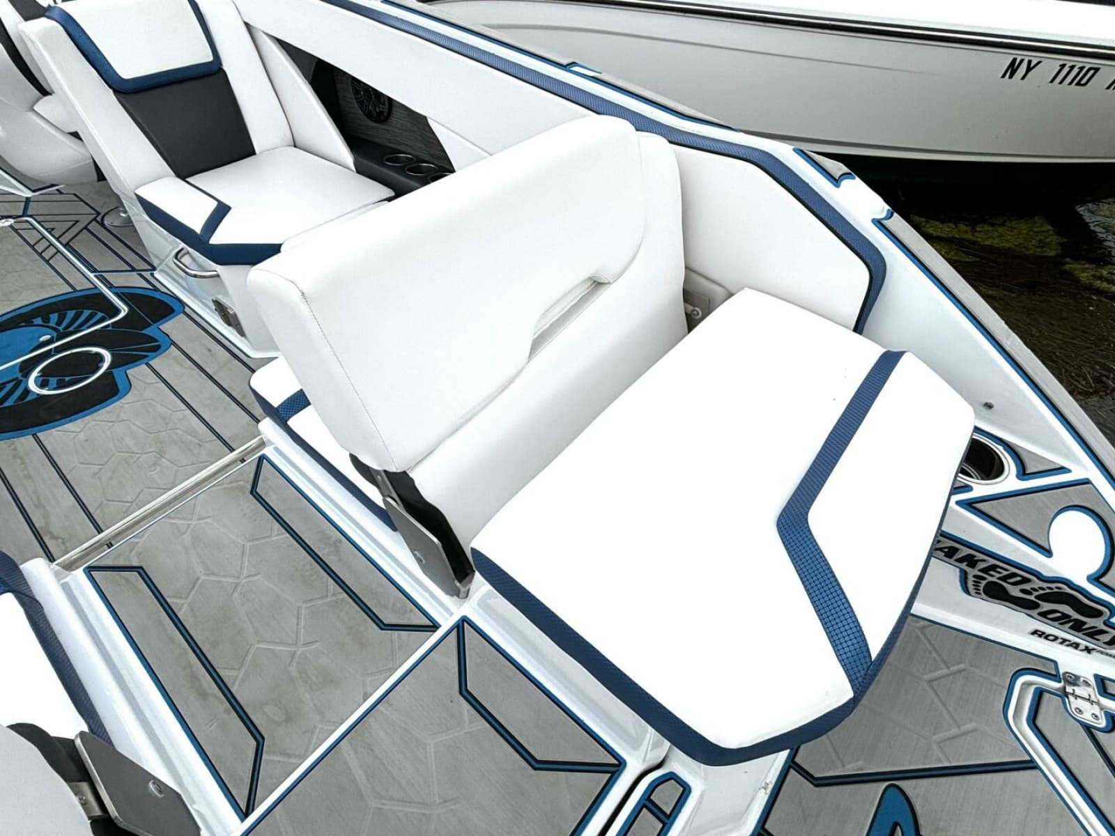 2020 Scarab 255 ID Wake - Photo 13