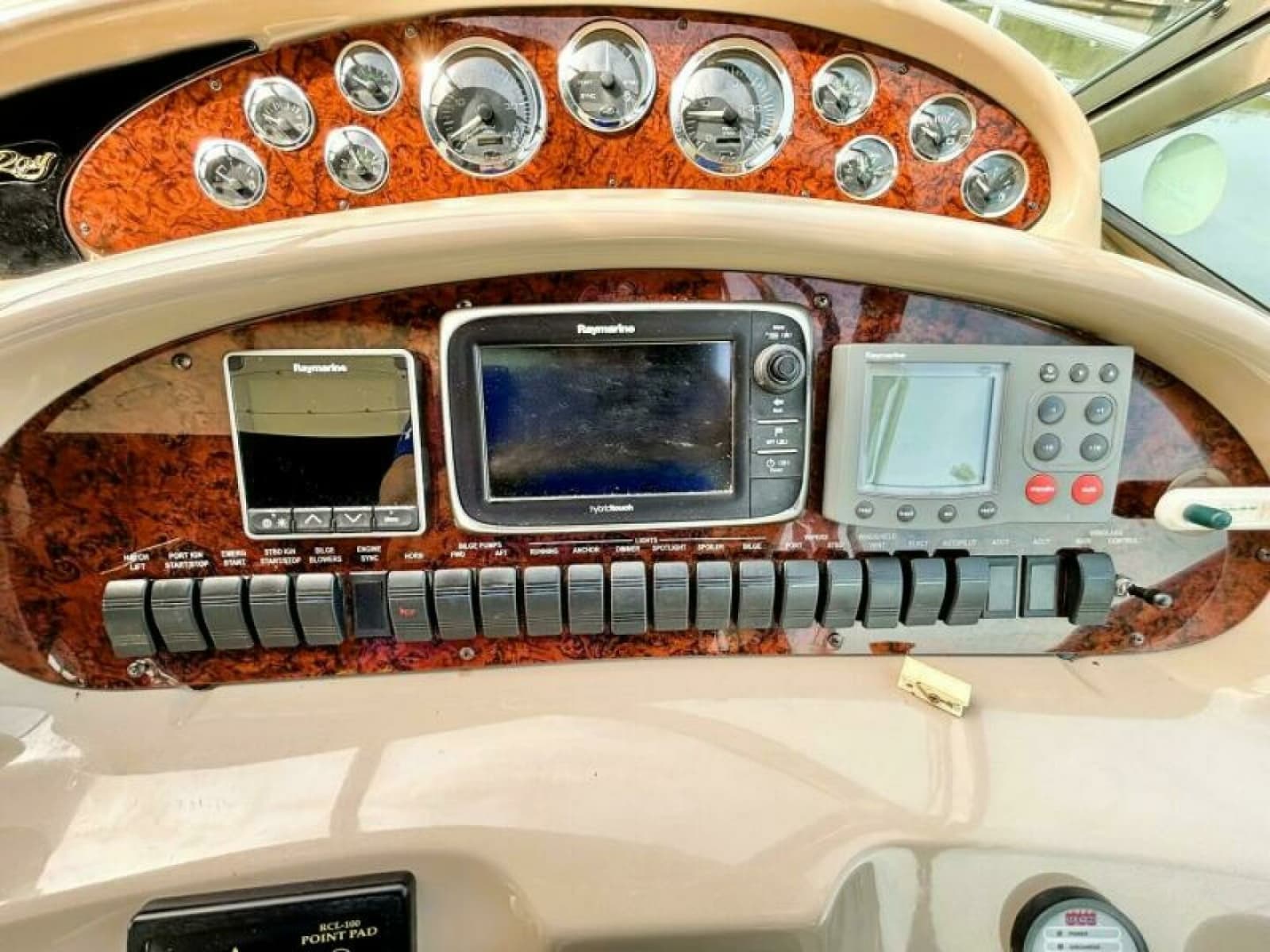 2000 Sea Ray 410 SUNDANCER - Photo 20