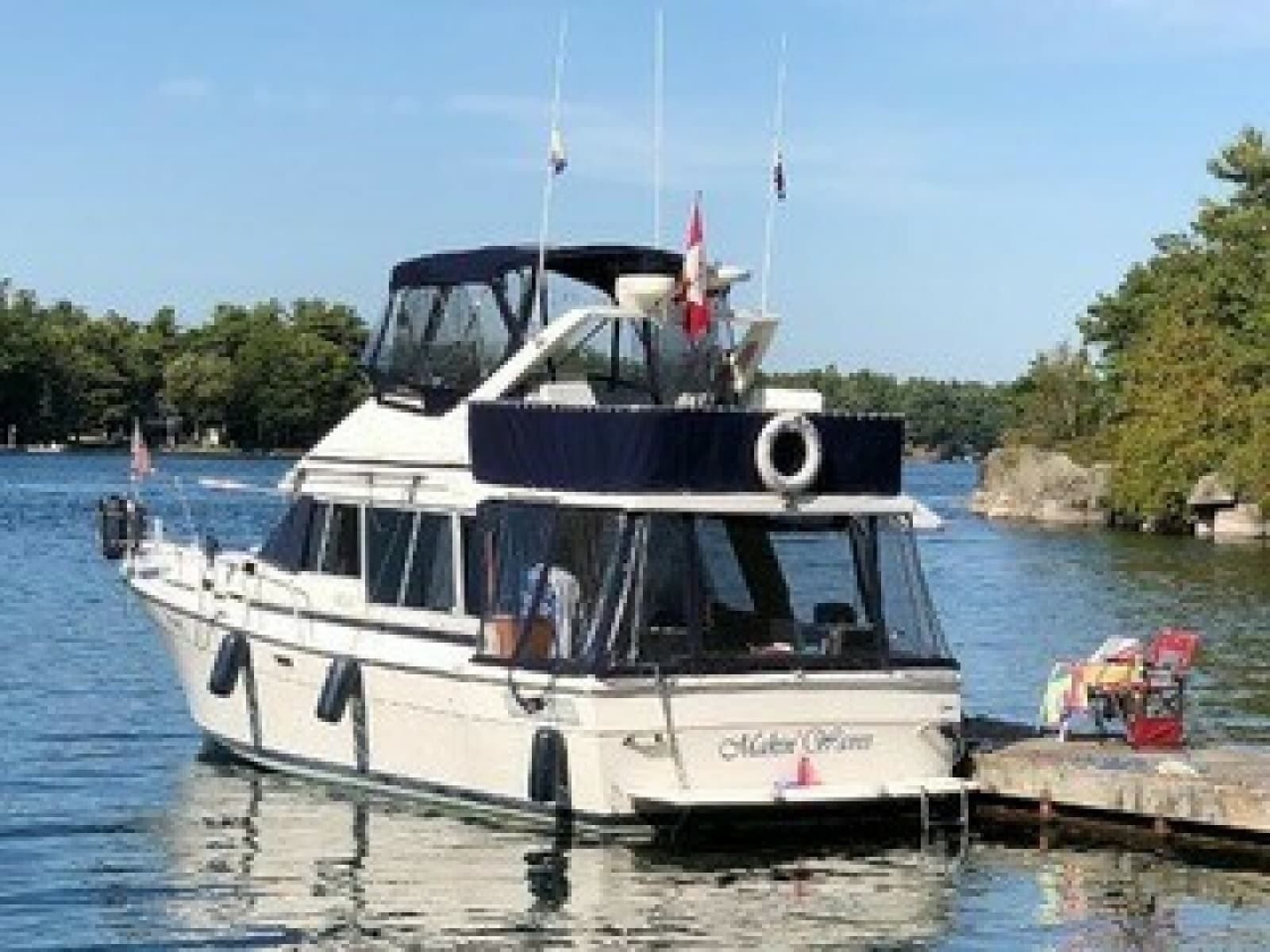 1986 Bayliner 3270 - Photo 3