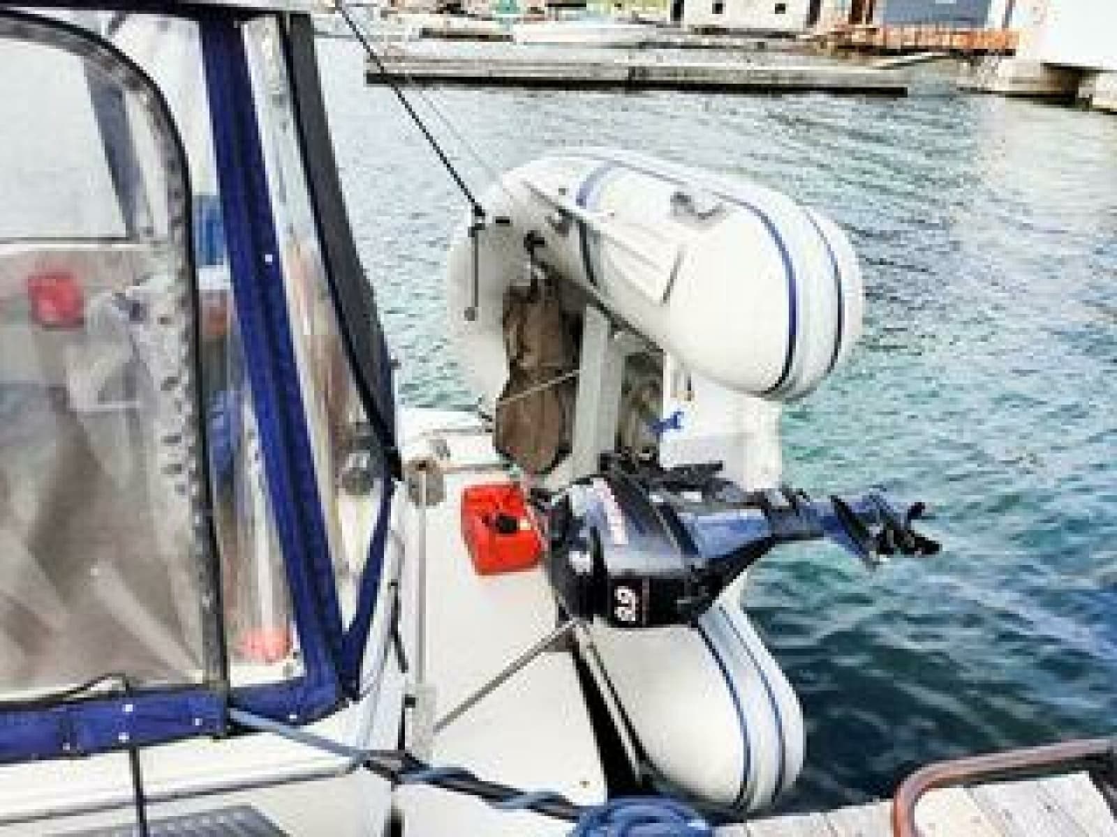 1986 Bayliner 3270 - Photo 9