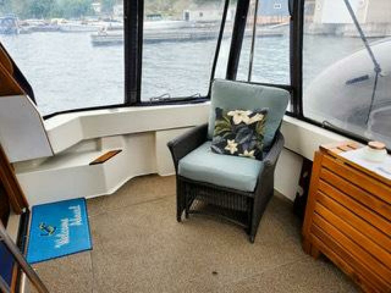 1986 Bayliner 3270 - Photo 11